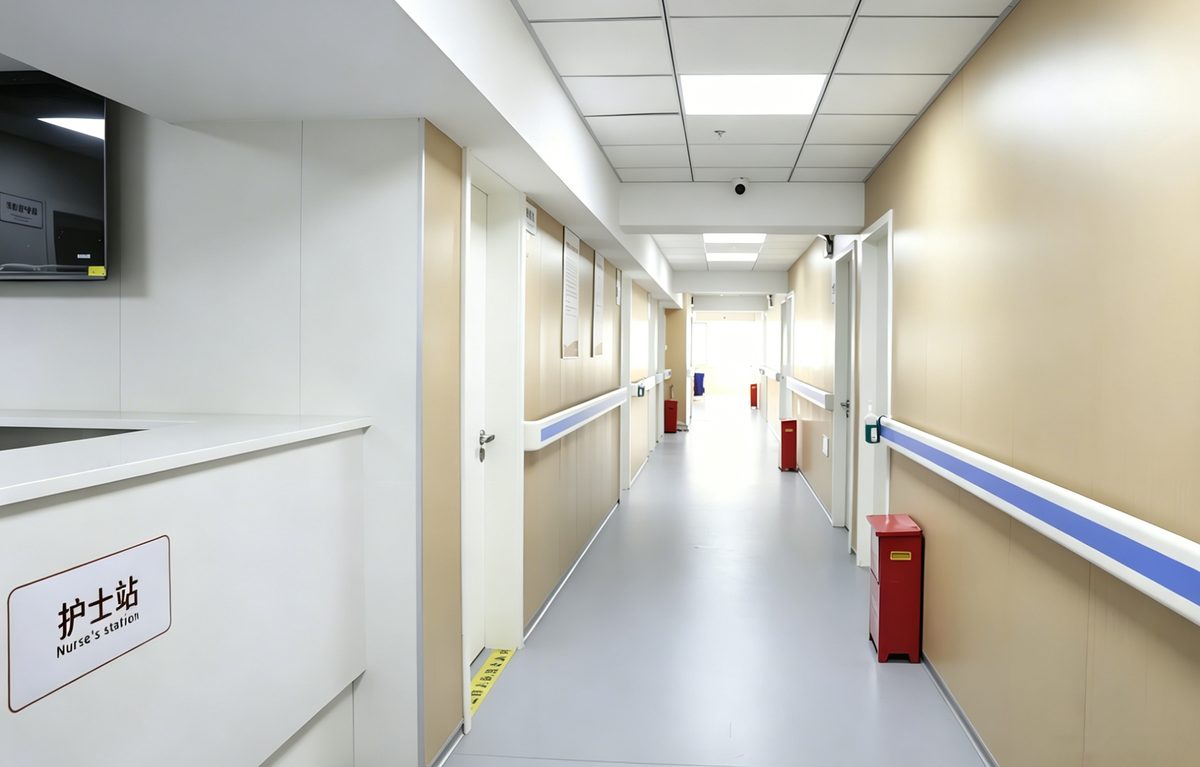 潘家园网点 · 楼道走廊